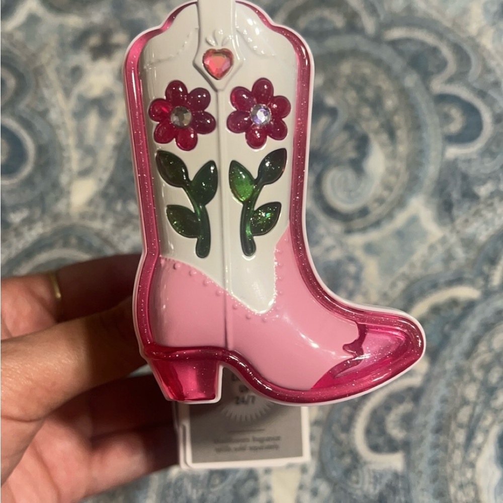 Neon Boot wall plug